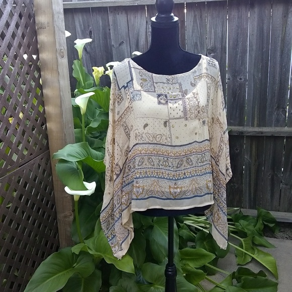BoHo Top - Picture 6 of 6